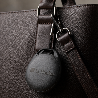 133812 - HangFindy Bluetooth Tracker (Laser Engrave)